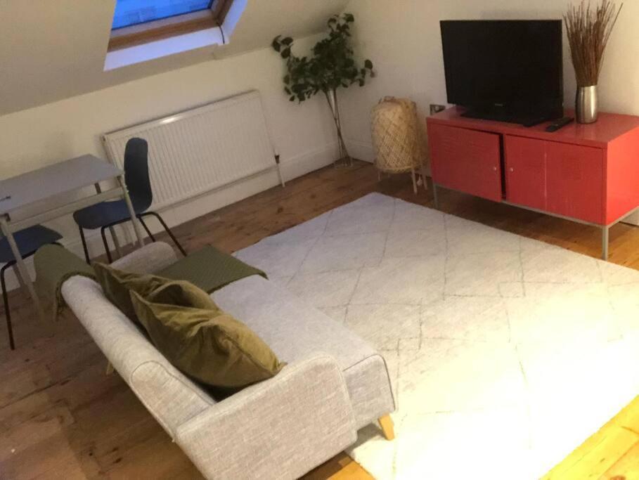 Fabulous Central Studio - Flat 4 Highbury * Londra